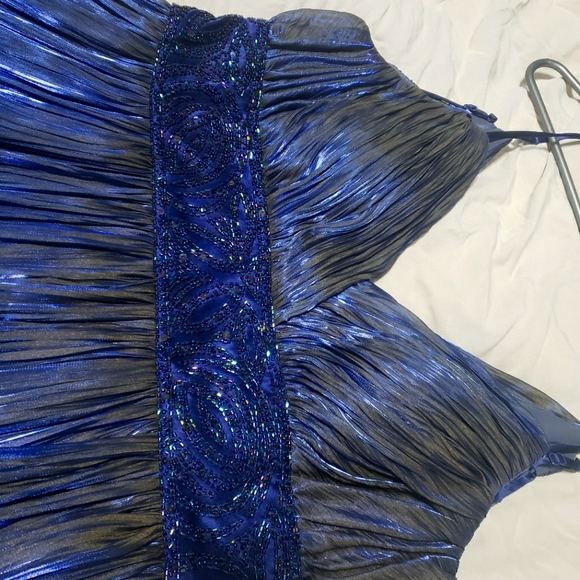 Elegant metallic blue silk dress by OC - Picture 2 of 6